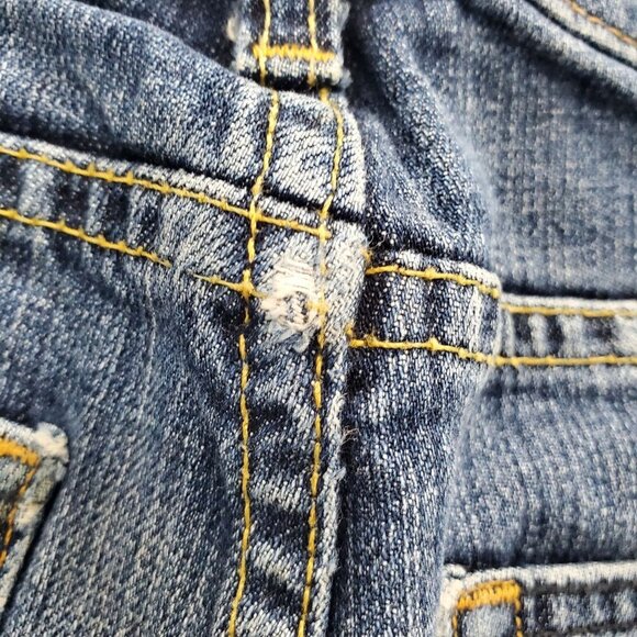 GAP 1969 Women's Y2K Classic Fit Medium Wash Distressed Bootcut Leg Jeans Sz 2A - Picture 4 of 6